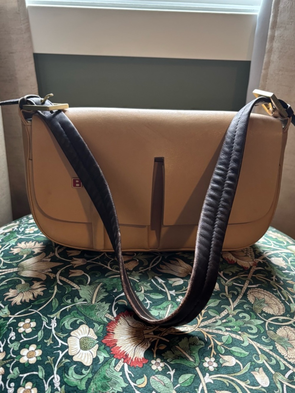 Make Me An Offer! 😊 GUC - Vintage Bally Mini Shoulder Bag - Picture 2 of 16